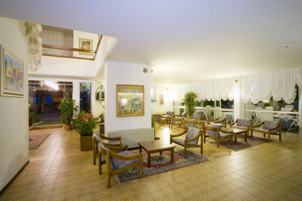 Hotel Metropol Caorle Eksteriør billede