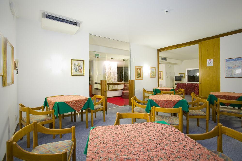Hotel Metropol Caorle Eksteriør billede