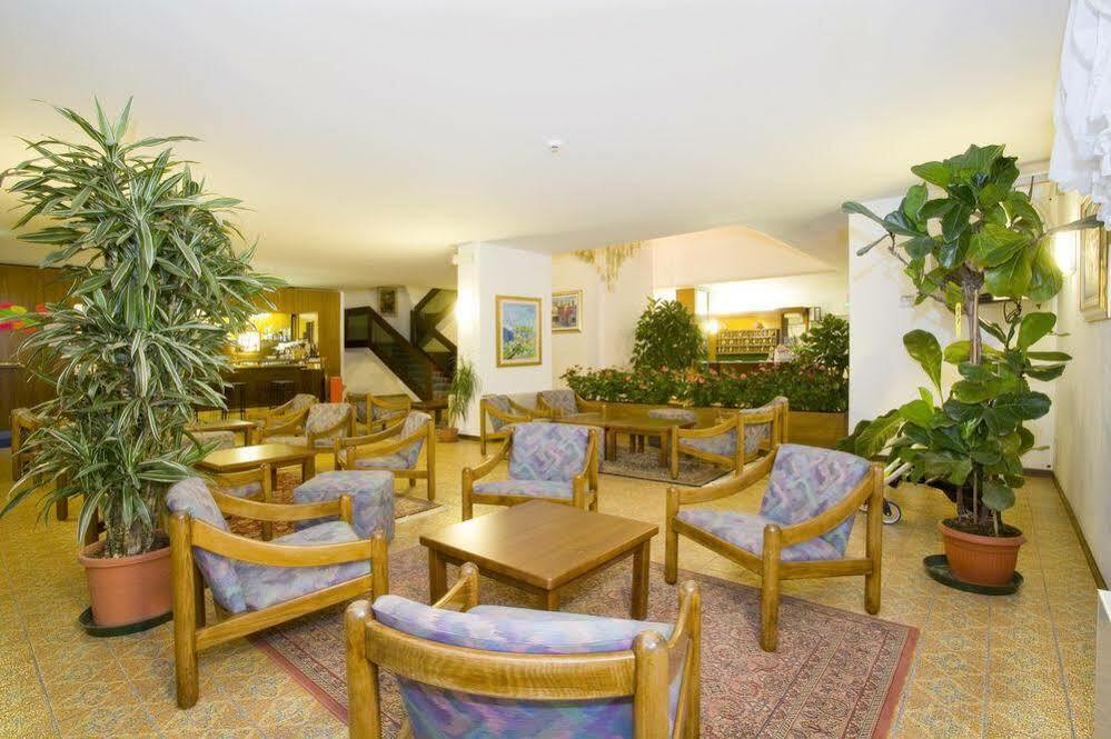Hotel Metropol Caorle Eksteriør billede